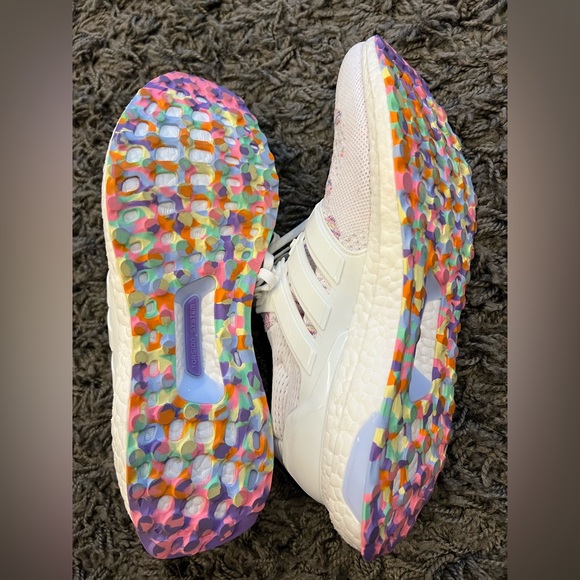 VALENTINE'S DAY ULTRABOOST 1.0 SHOES WOMENS SIZE 10. BRAND NEW. - Picture 5 of 5